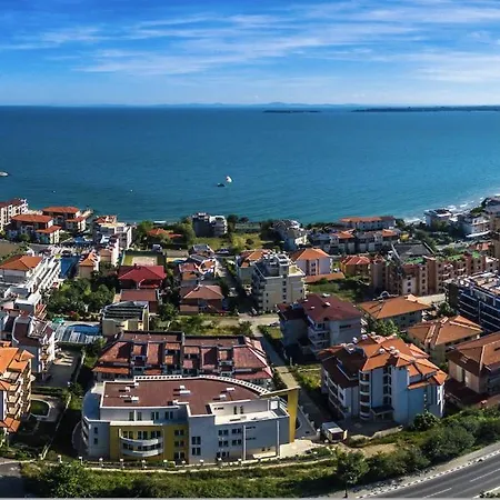 アパート Horizon 33 'б'