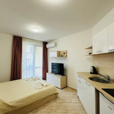 Horizon 33 'б' Apartment *